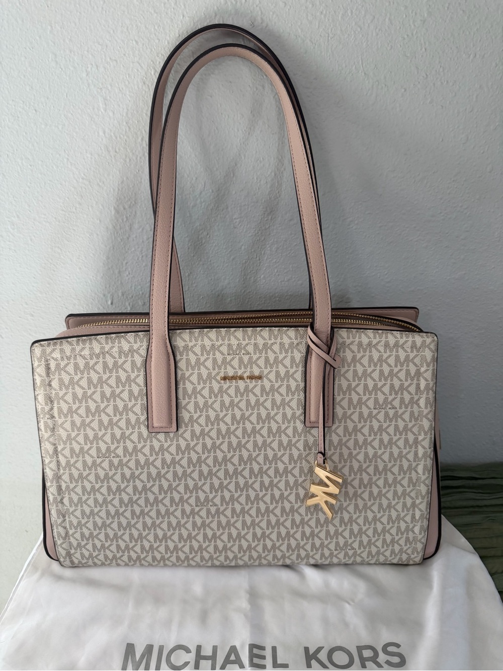 Michael Kors Medium Layla Satchel Beige/Pink